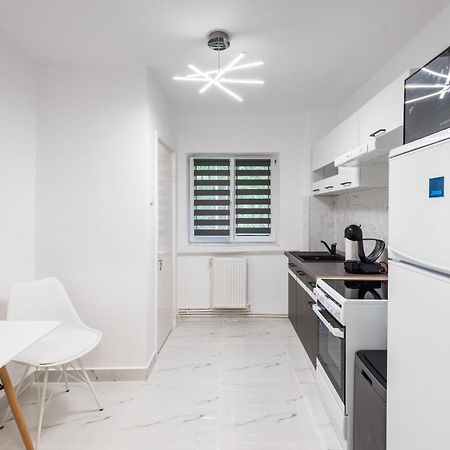 Cristopher Apartament Busteni Exterior photo